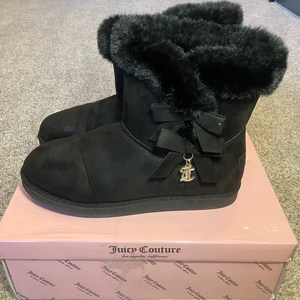 Juicy Couture Kodak Black‎ Faux Fur Bow Boots Rhinestone JC Charm KJ03335S SZ 5M